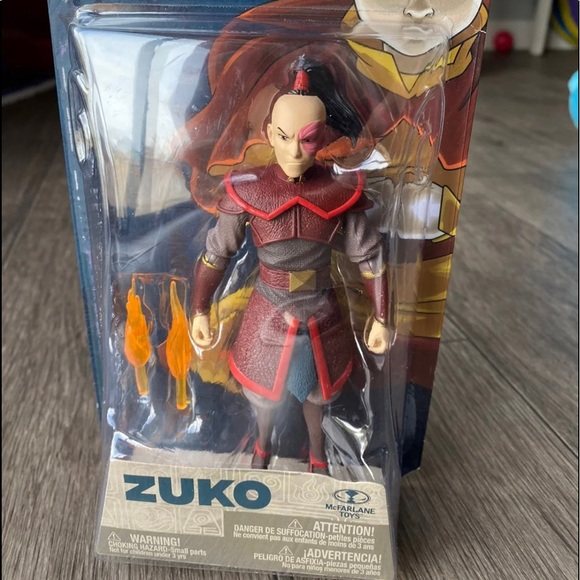 Avatar: The Last Airbender Prince Zuko 5" Action Figure Nickelodeon - Picture 2 of 6
